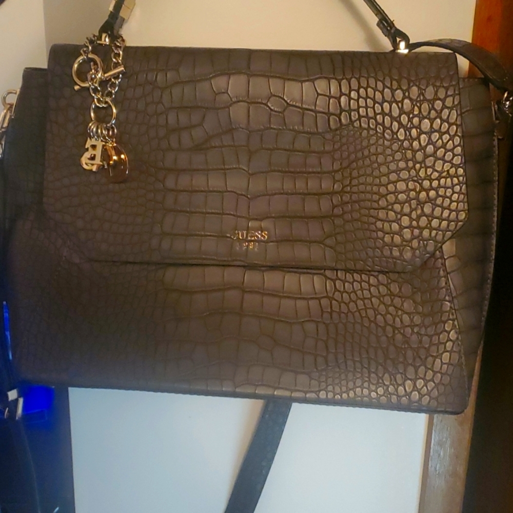 Brand New Guess Purse